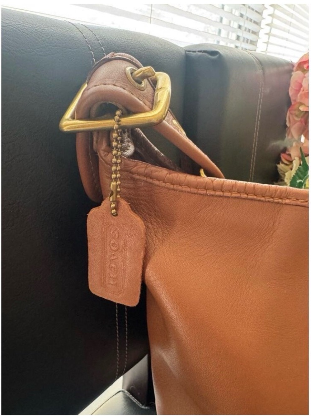 Vintage COACH Helen 9953 British Tan Leather Duffle Feed Sac - Picture 3 of 10
